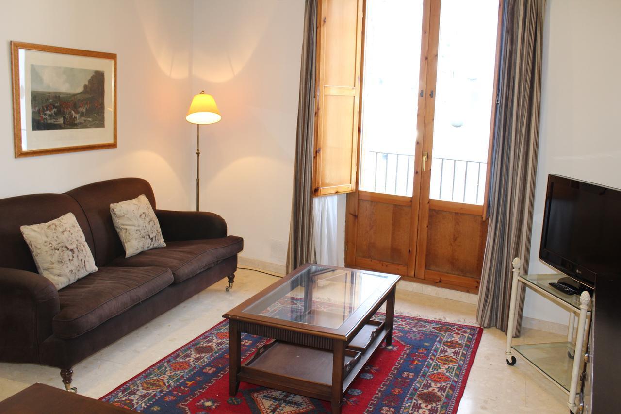 Apartaments St. Jordi Comtal Barcelona Luaran gambar